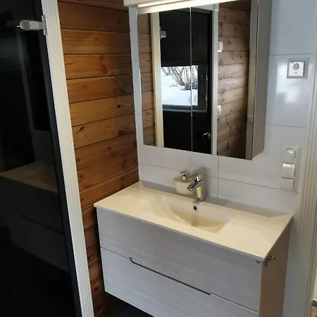 Semesterbostad Med Jacuzzi I Nordlysbyen