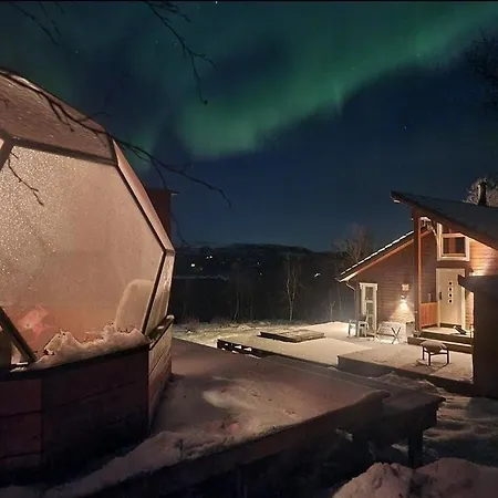 Semesterbostad Med Jacuzzi I Nordlysbyen